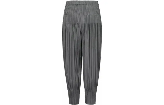 PLEATS PLEASE ISSEY MIYAKE SS22