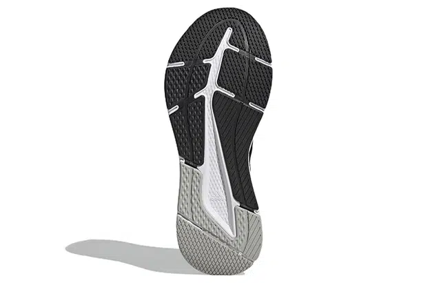 adidas Questar