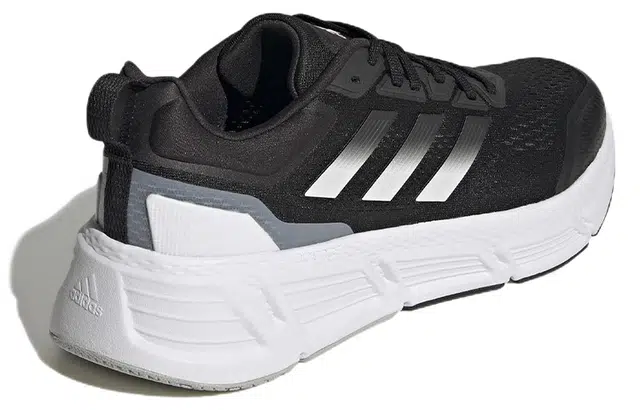 adidas Questar