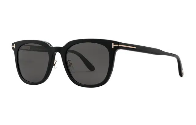 TOM FORD