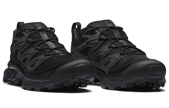 SALOMON XT-6