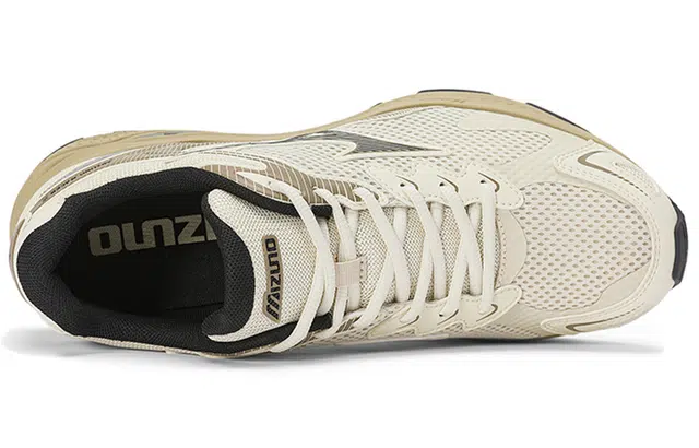 Mizuno Racer S