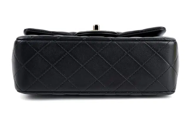CHANEL Classic Flap CF 22S