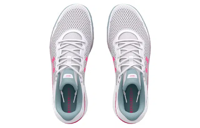 Under Armour Charged Intake 5
