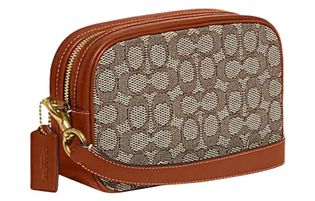 COACH Camera 23