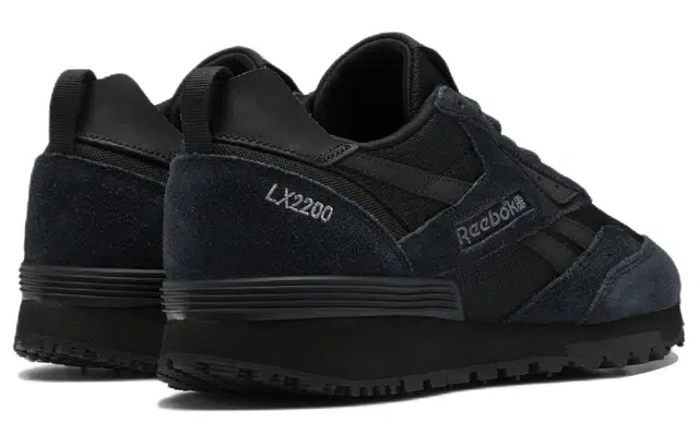 Reebok LX2200