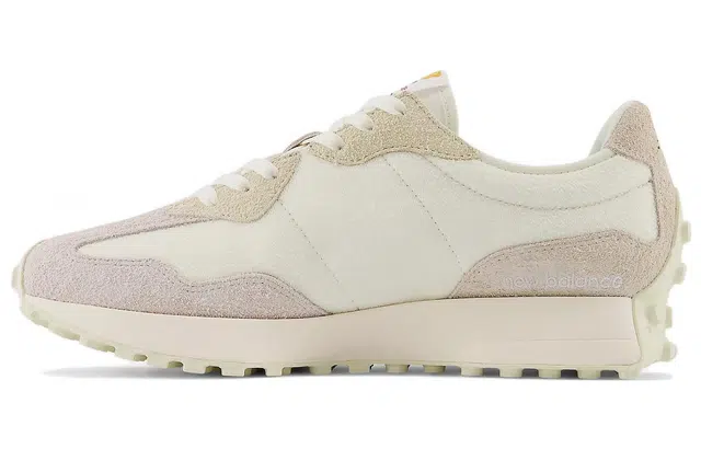 New Balance 327 Off White