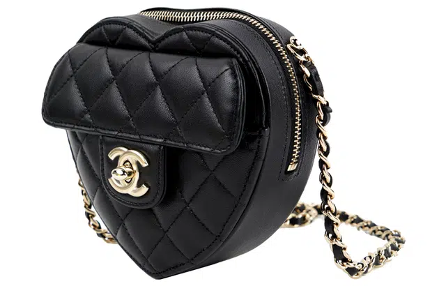 CHANEL Heart Zip Chain Bag Lambskin Black