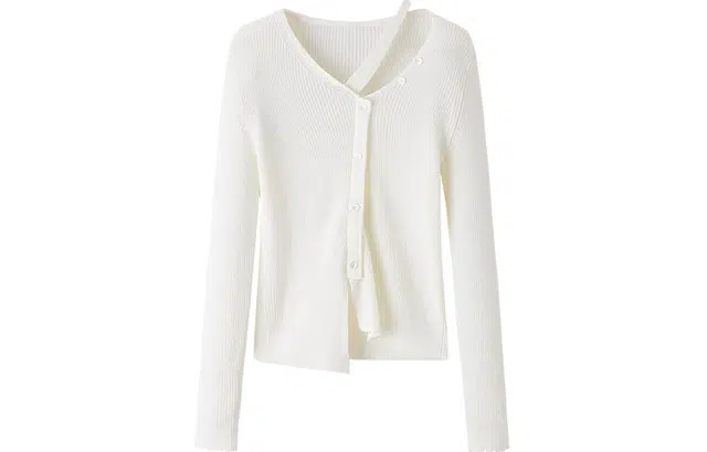 太平鸟女装 纯色薄款不规则领口长袖针织衫 女款