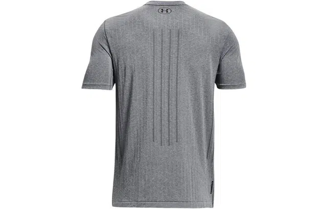Under Armour T