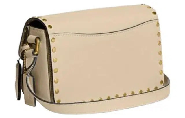 COACH Studio 19