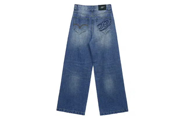 SS22