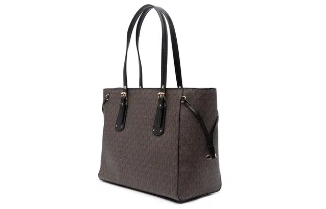 MICHAEL KORS MK Voyager Tote