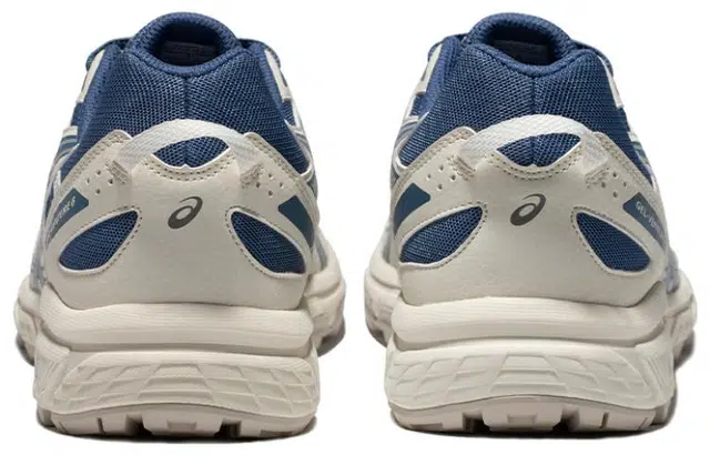 Asics Gel-Venture 6