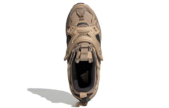 adidas Spiritain 2000