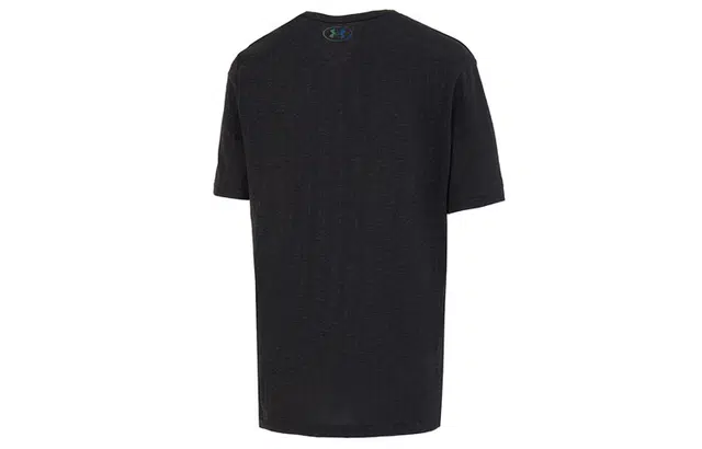 Under Armour T