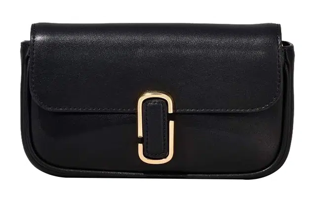 MARC JACOBS