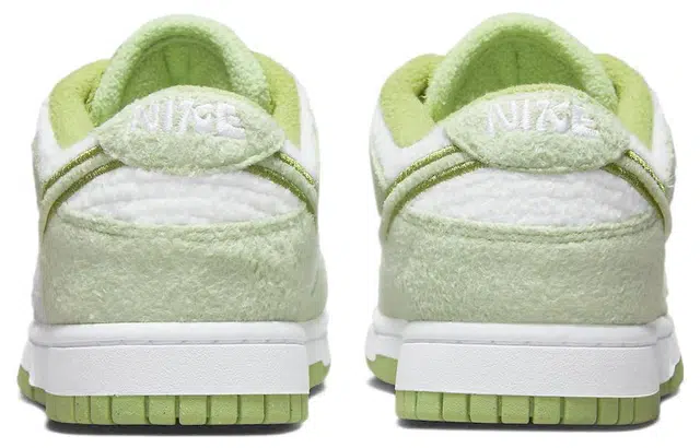 Nike Dunk Low "Fleece"