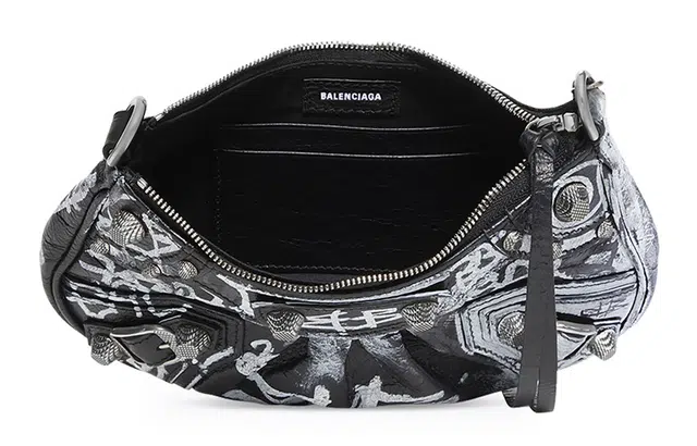 Balenciaga Le Cagole