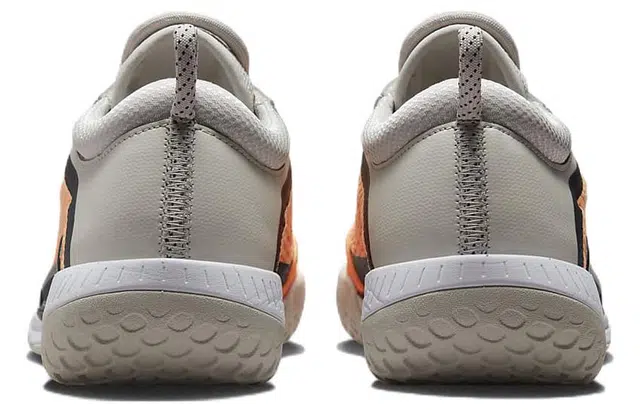 Nike Zoom Court NXT HC