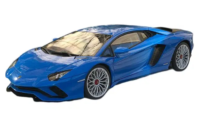 AUTOart 118 S AVENTADOR S 26cm