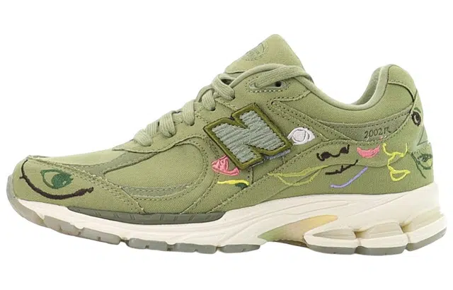 Bryant Giles x New Balance 2002R Light Olive