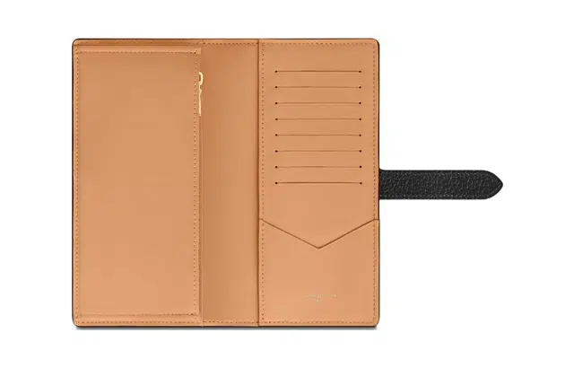 LOUIS VUITTON Vertical Taurillon