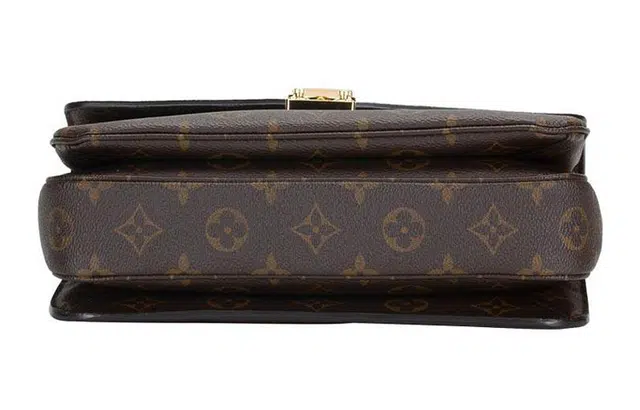 LOUIS VUITTON Pochette Metis