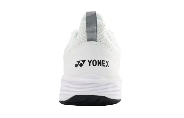 YONEX