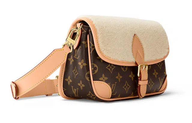 LOUIS VUITTON Diane Logo
