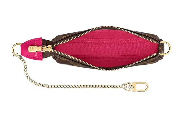 LOUIS VUITTON Pochette Accessoires