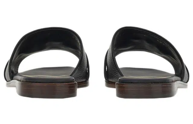 FERRAGAMO Gancini