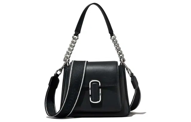 MARC JACOBS