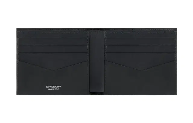 GIVENCHY 4G Logo