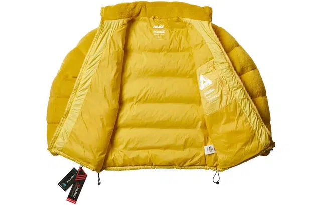 PALACE FW22 Polartec High Loft Puffa Logo