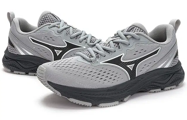 Mizuno Racer S