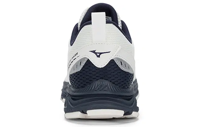 Mizuno Racer S