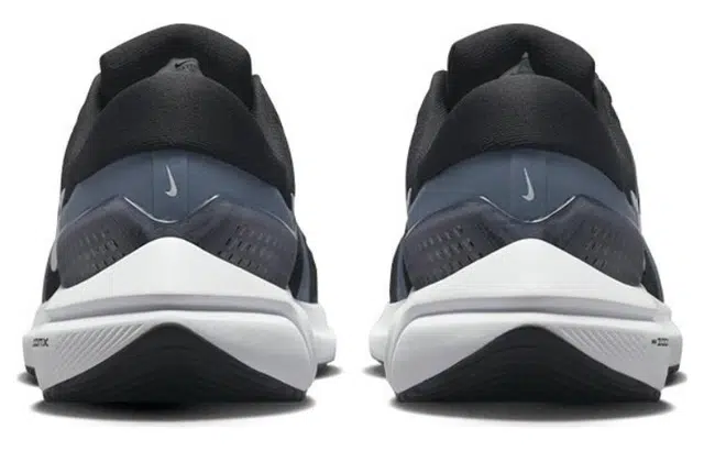 Nike Air Zoom Vomero 16