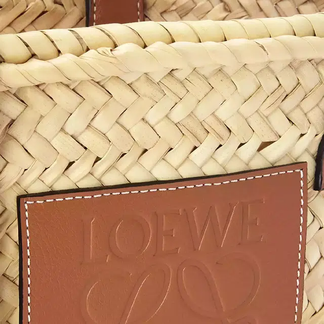 LOEWE Basket Anagram