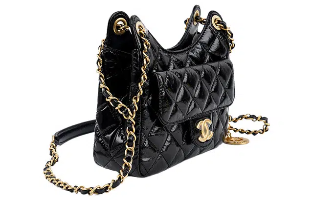 CHANEL 2323C