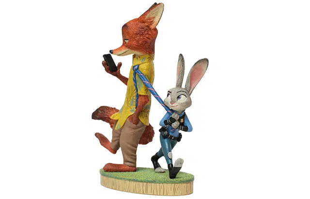 ENESCO SHOWCASE 20cm