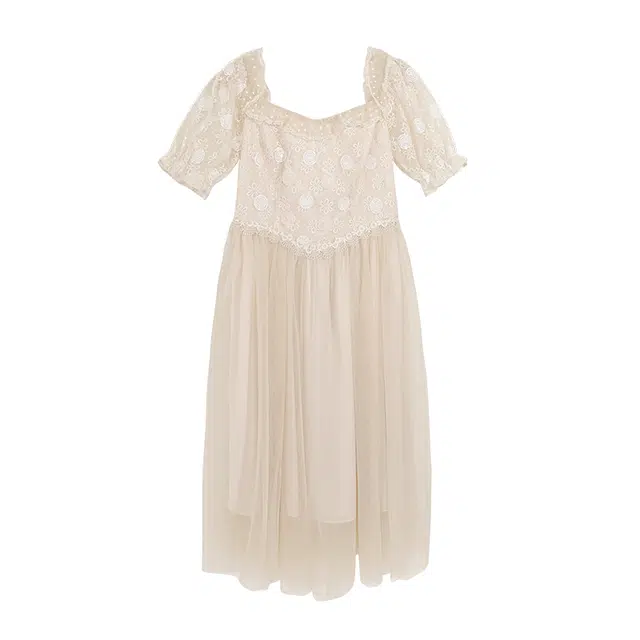 小镇姗姗 宫廷风蕾丝花边泡泡长袖连衣裙 女款 含礼盒装