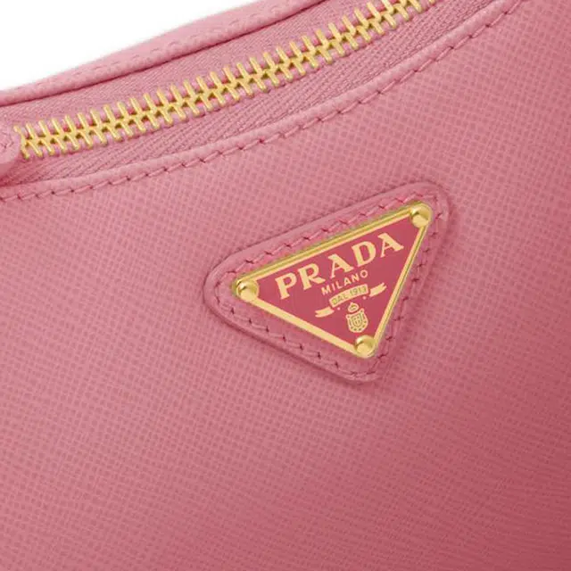 PRADA Re-Edition Saffiano