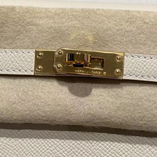 HERMES Kelly 25 Epsom 10 Craie