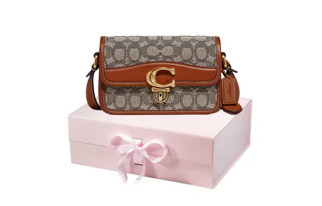COACH Studio 19CLogo