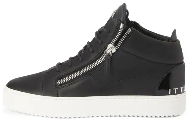 giuseppe zanottiGZ Kriss