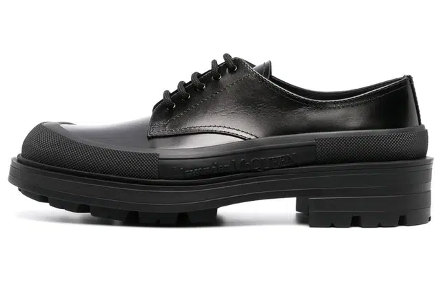 Alexander McQueen logo