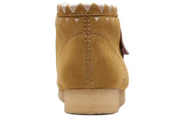 Clarks Wallabee Oak