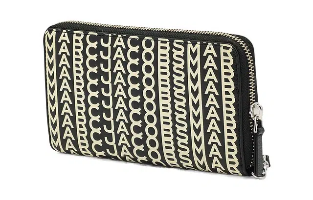 MARC JACOBS