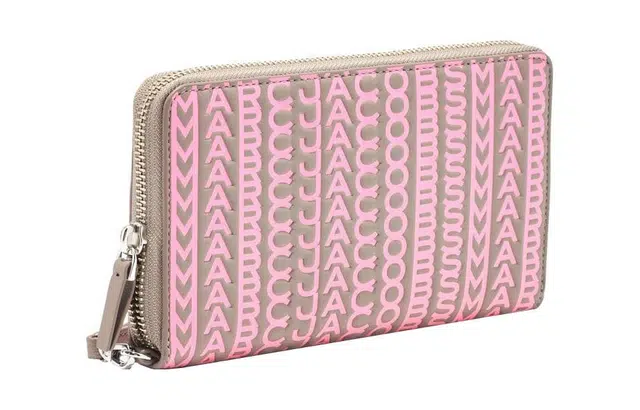 MARC JACOBS Monogram